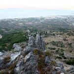 Πεζοπορώντας στα παλιά τσοπάνικα μονοπάτια των Καρυών υπό το φως της Πανσελήνου