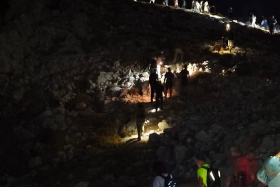 Πεζοπορία με πανσέληνο στα παλιά μονοπάτια του Κορακάρη